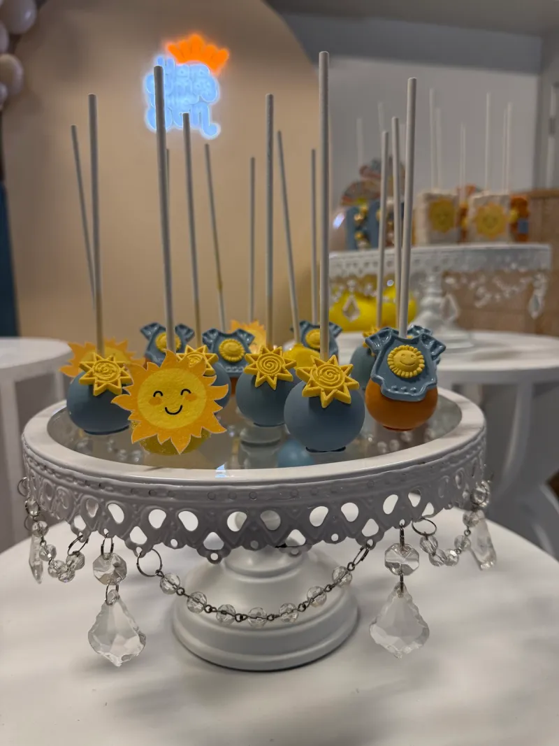 Here Comes the Sun Cake Pops