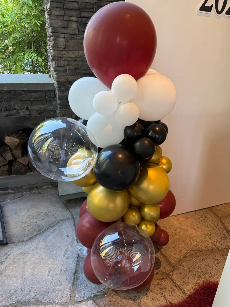 L Class of 2025 Graduation Balloons