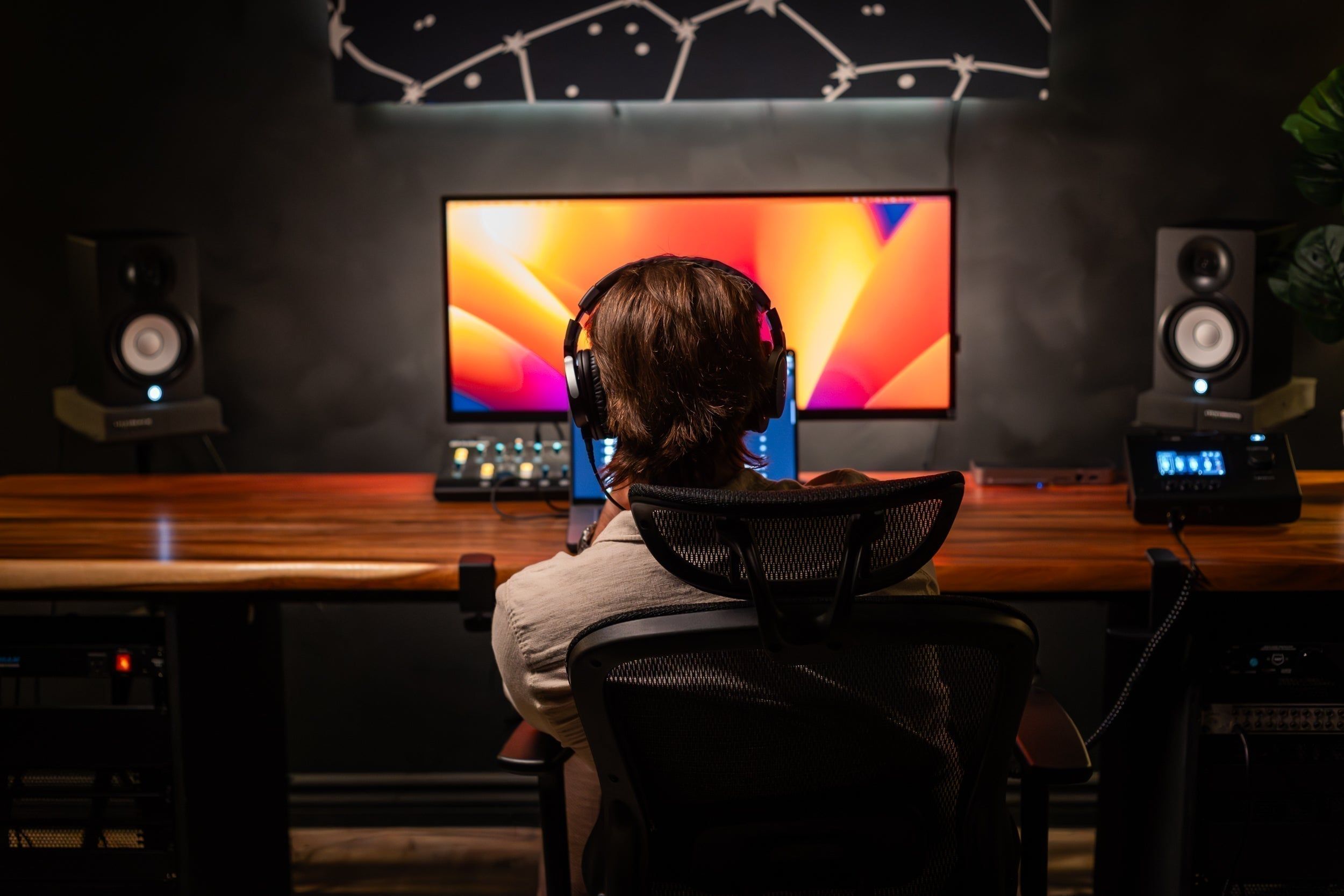 How to Release Music More Efficiently: A Producer Workflow Guide