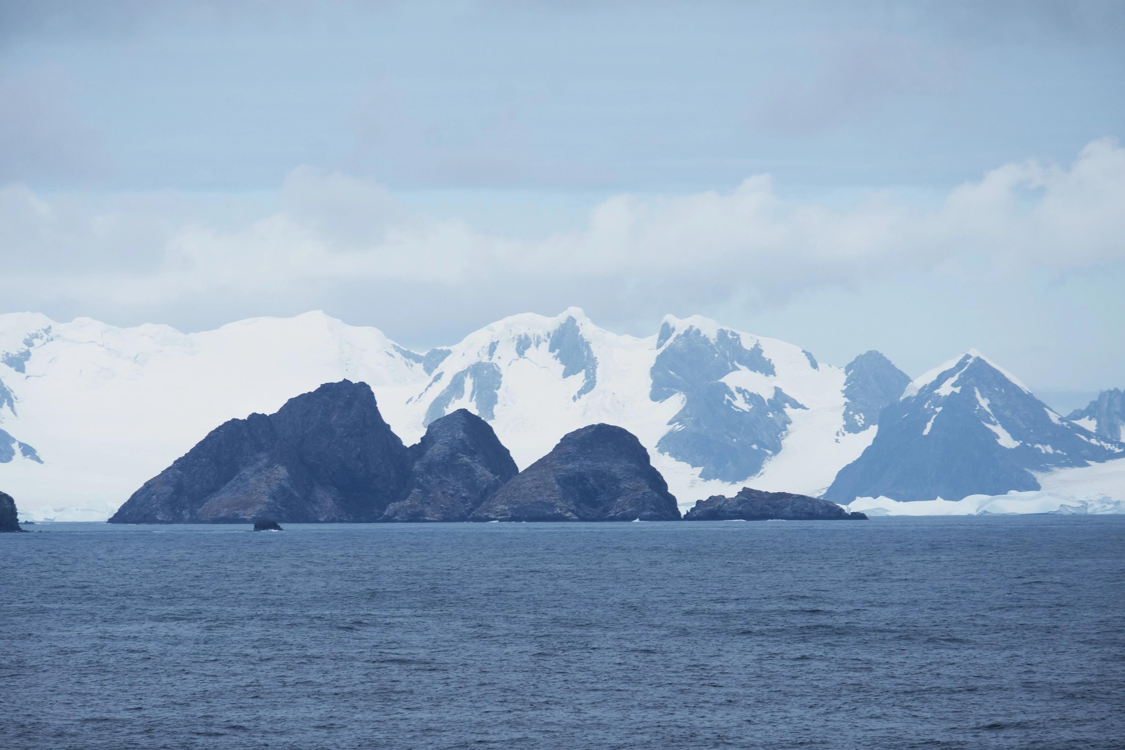 What is needed to implement a sustainable expansion of the Antarctic krill fishery in the Southern Ocean?
