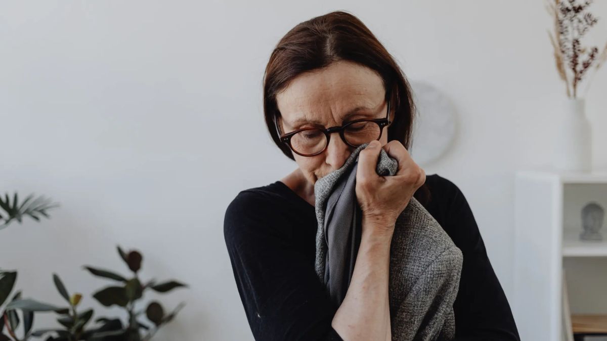 Woman grieving in the first hours after her parent dies in Australia
