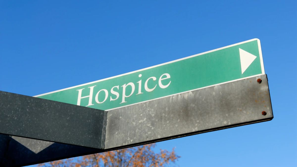 Hospice care direction sign representing end-of-life services in Melbourne