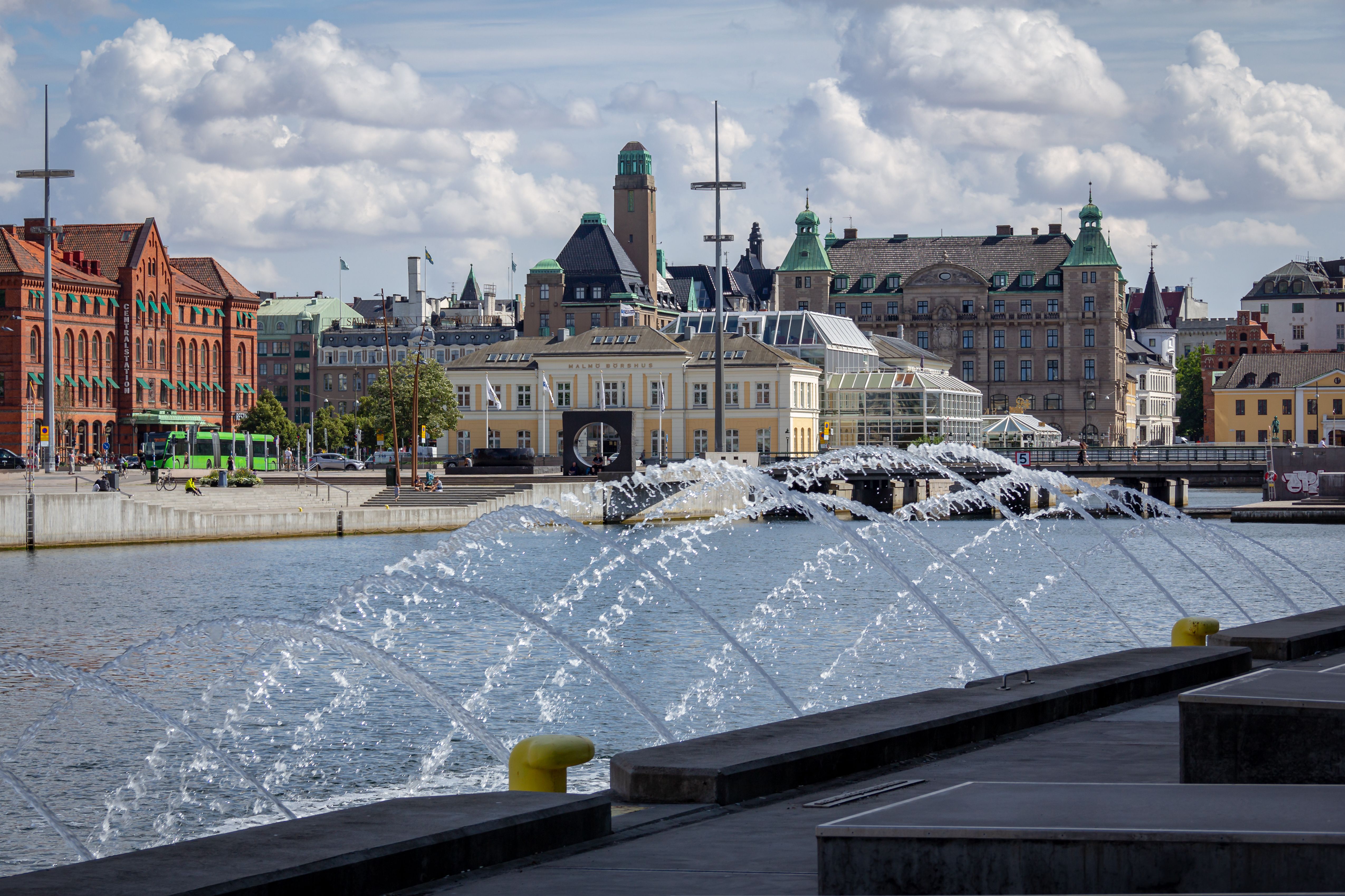 Börshuset innan på börjad transformation