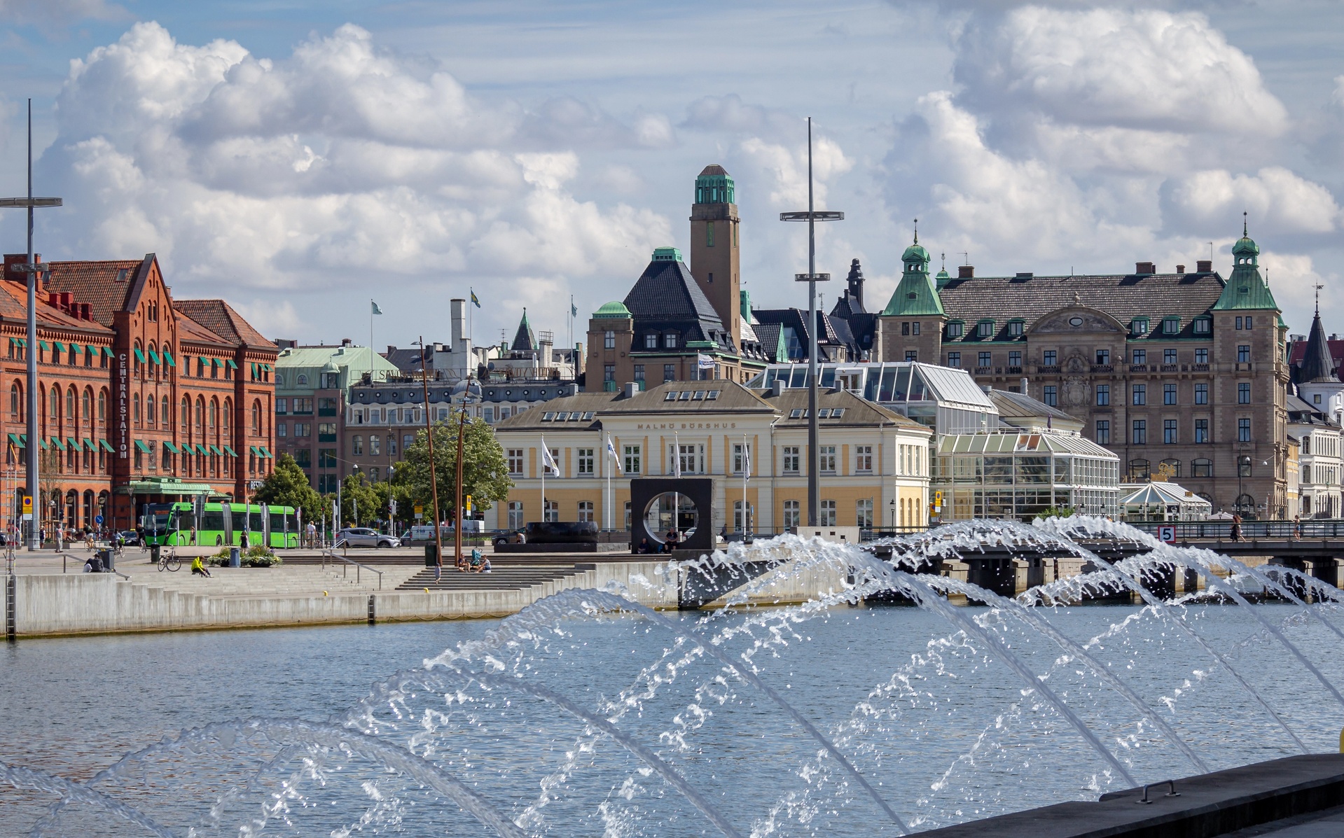 Börshuset innan på börjad transformation
