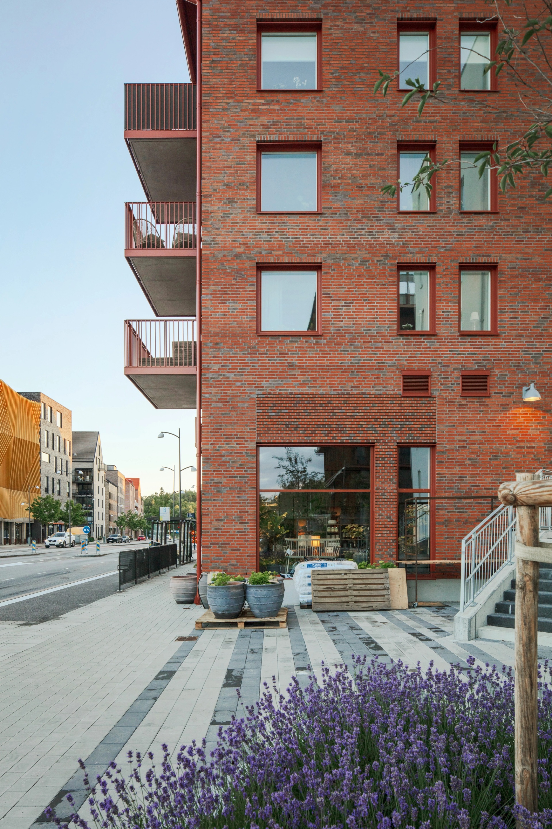 Hovås Entré tegelfasad i rött