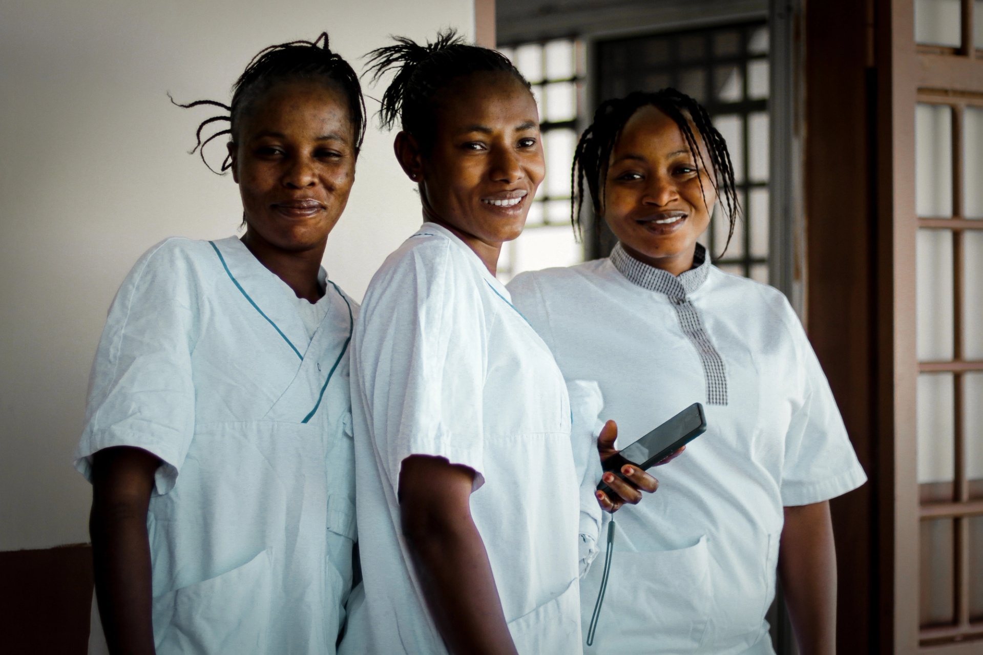 Sjuksköterskor vid Läkarstation i Guinea