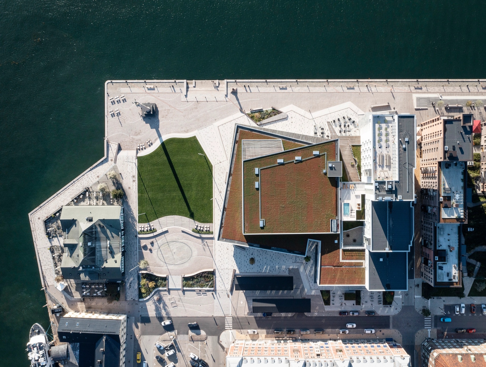 Ångfärjeparken drönarbild över platsen som hehet