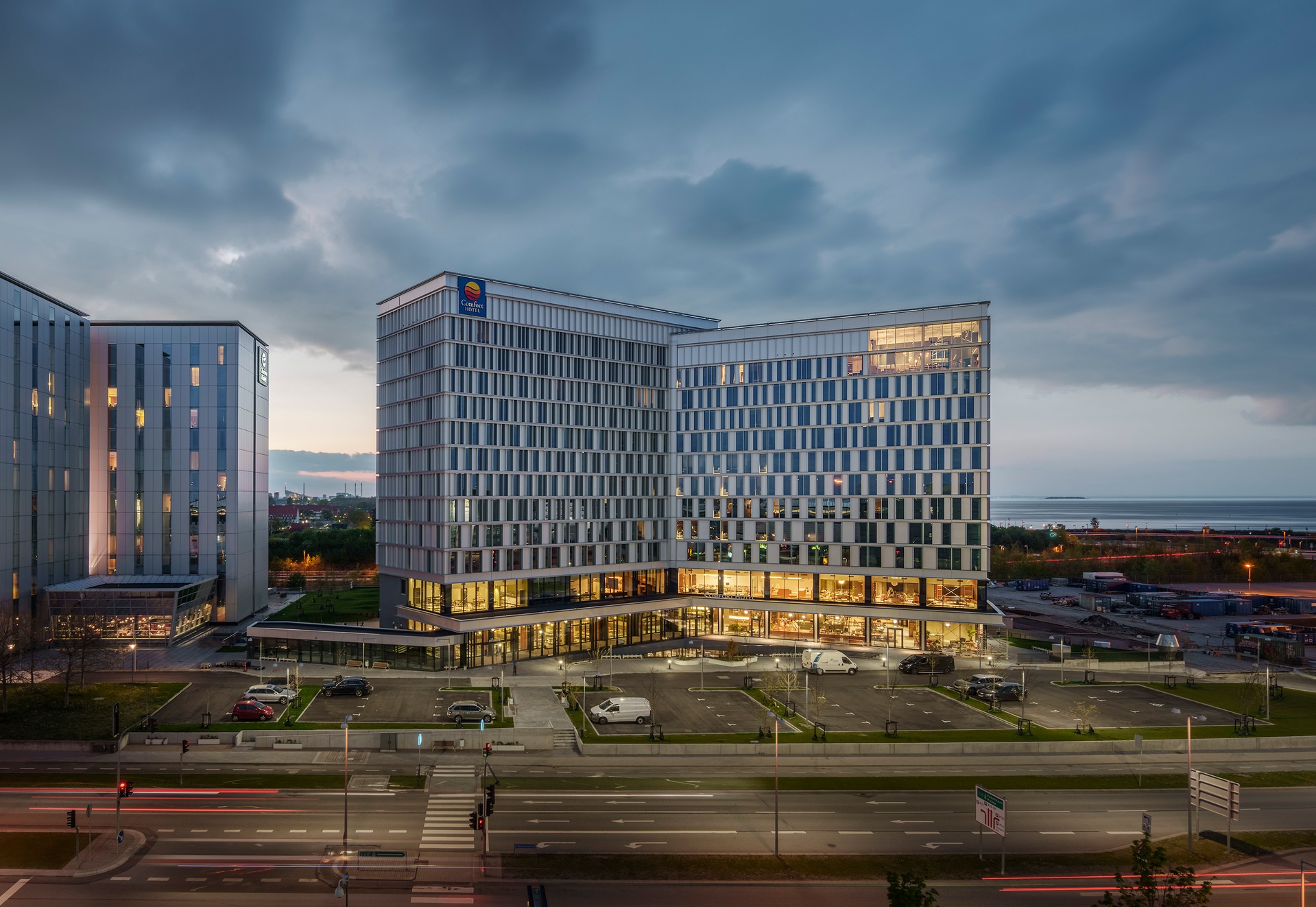 Comfort Hotel Copenhagen Airport kvällsbild