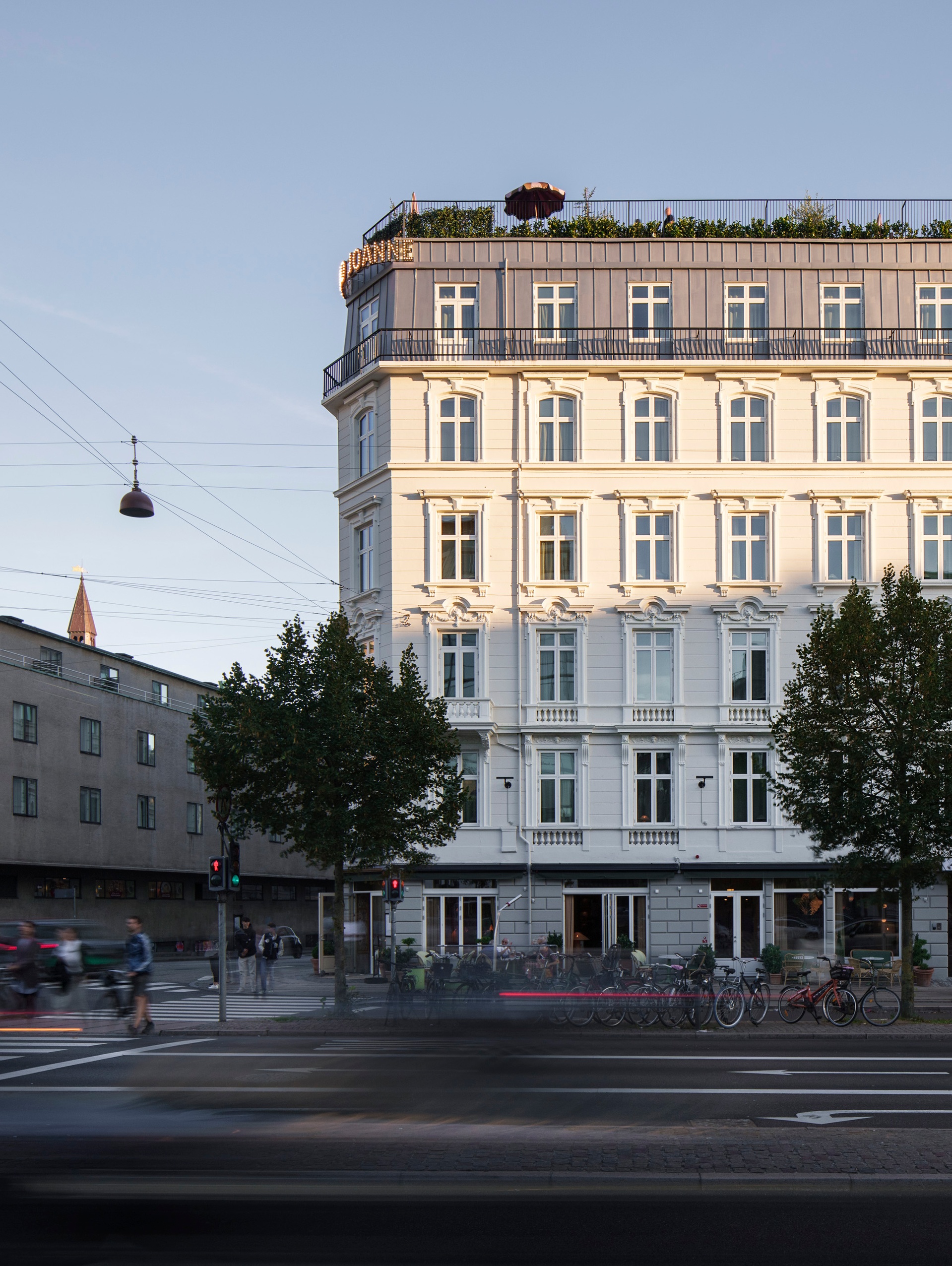 Fasadbild Grand Joanne på Vesterbrogade i Köpenhamn, av Krook & Tjäder
