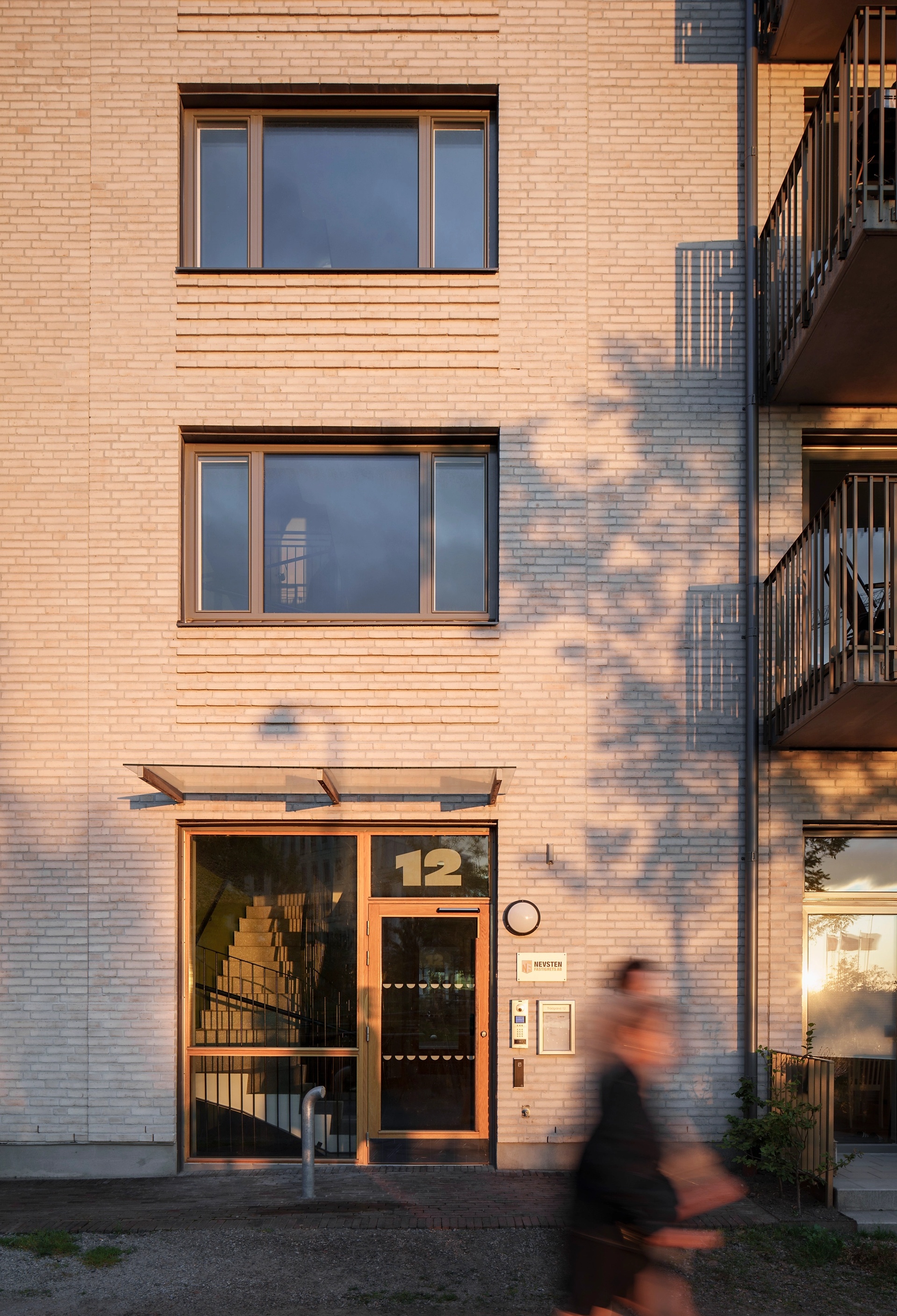 Luftmaskan, entré