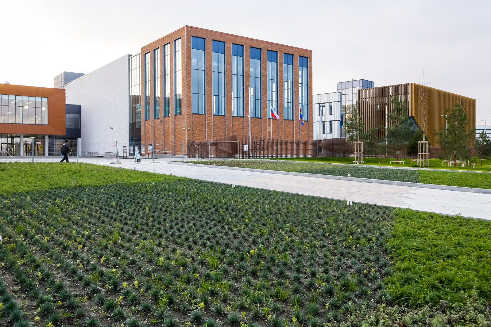 Оснащение Культурно-образовательного комплекса на острове Русский