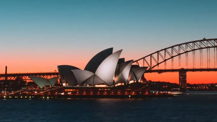 Flights from Auckland to Australia