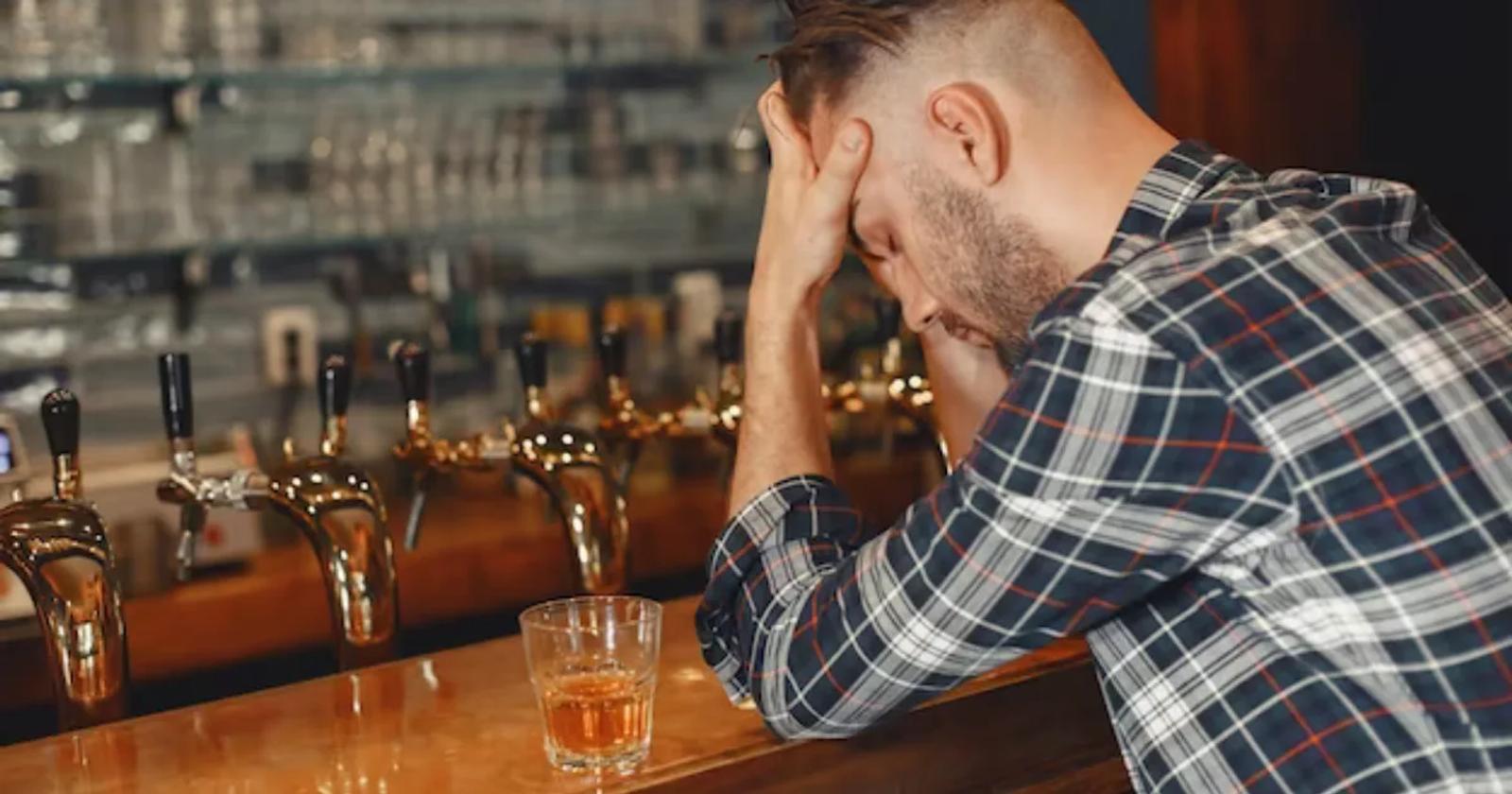 29 Symptômes Clés de l’Alcoolisme à Connaître