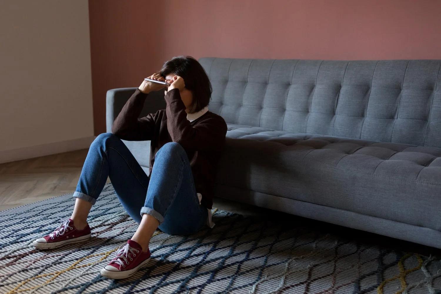 Comprendre et gérer les crises d’angoisse : symptômes, causes et traitements
