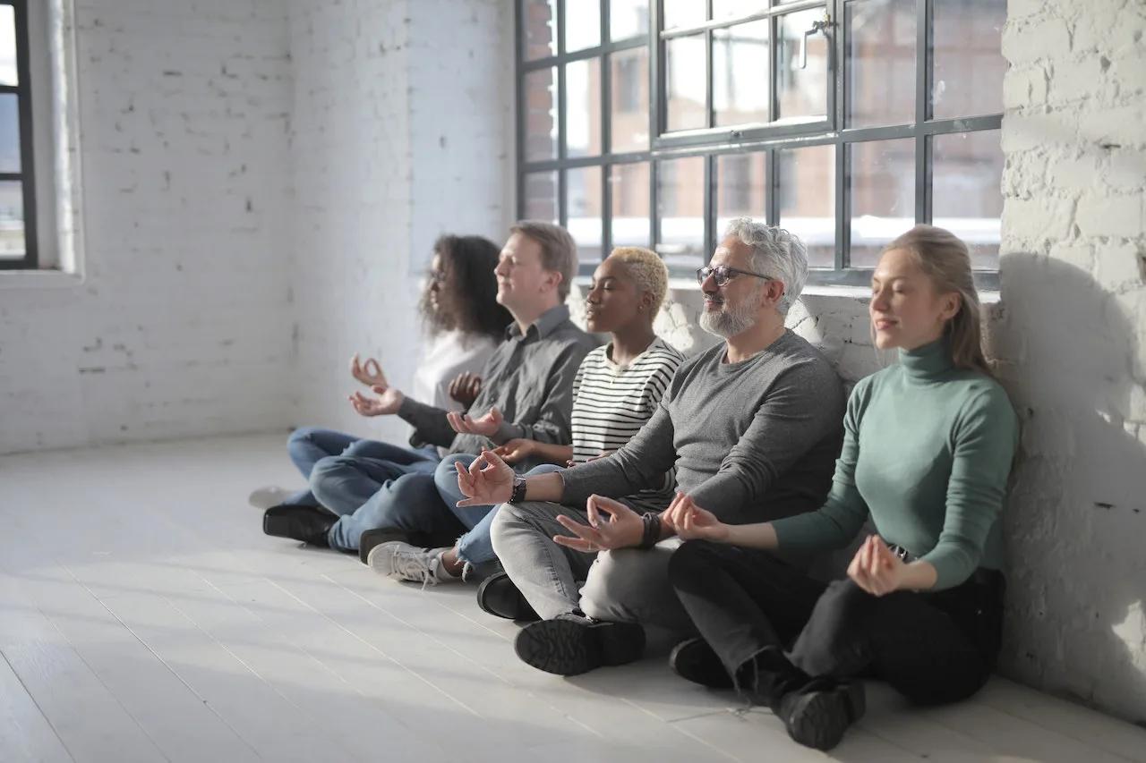 Réduire le stress au travail grâce à la méditation