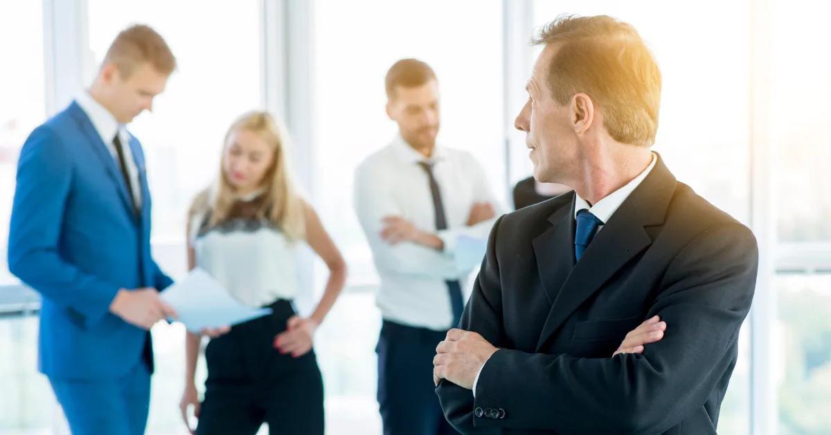 Le leadership permissif : Un atout pour la productivité et l’engagement des employés