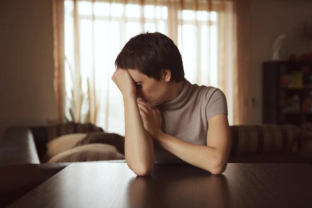 Stress émotionnel : signes d’alerte et techniques d’adaptation
