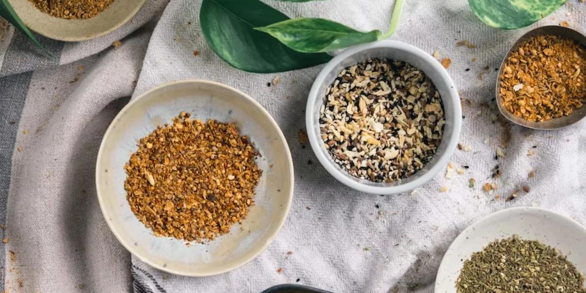 La magie des 4 épices : Sublimez vos plats avec ce mélange parfumé