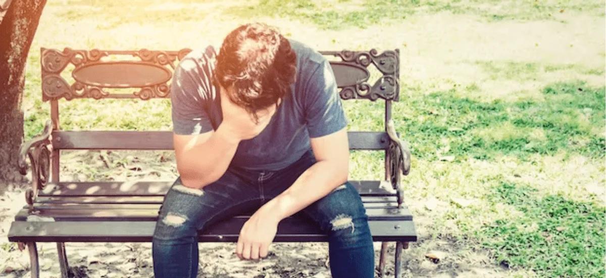 Remords et regrets : deux sentiments à comprendre pour mieux vivre avec soi-même