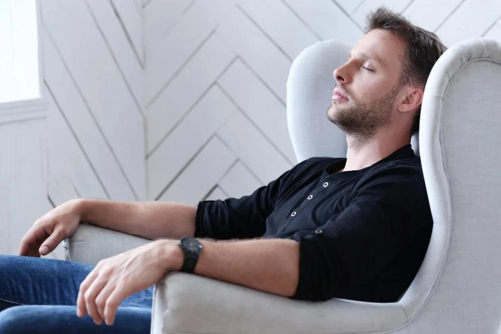 L’auto-hypnose : Comment fonctionne cet outil de reprogrammation mentale ?