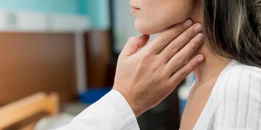 Thyroïde sous tension : le rôle du stress dans les problèmes thyroïdiens