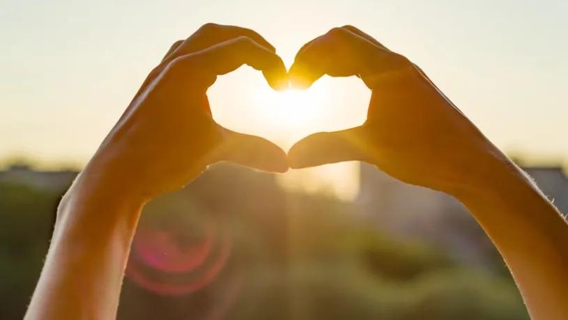 Le chakra du cœur : comment l’ouvrir et cultiver l’amour inconditionnel ?