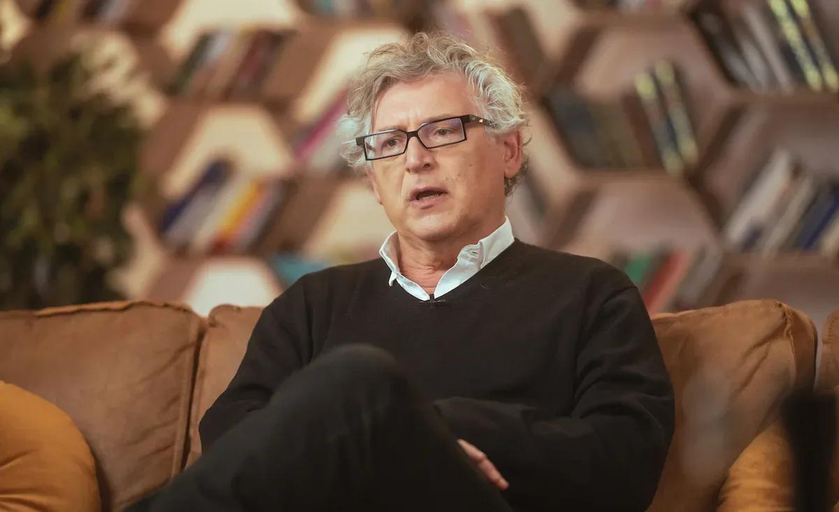 Interview Michel Onfray : comment ses blessures d’enfance ont forgé sa personnalité ?