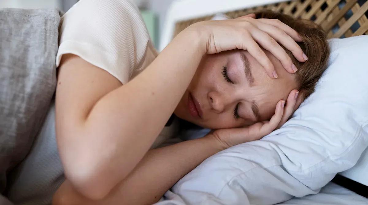 Pourquoi ai-je des spasmes dans mon sommeil ?