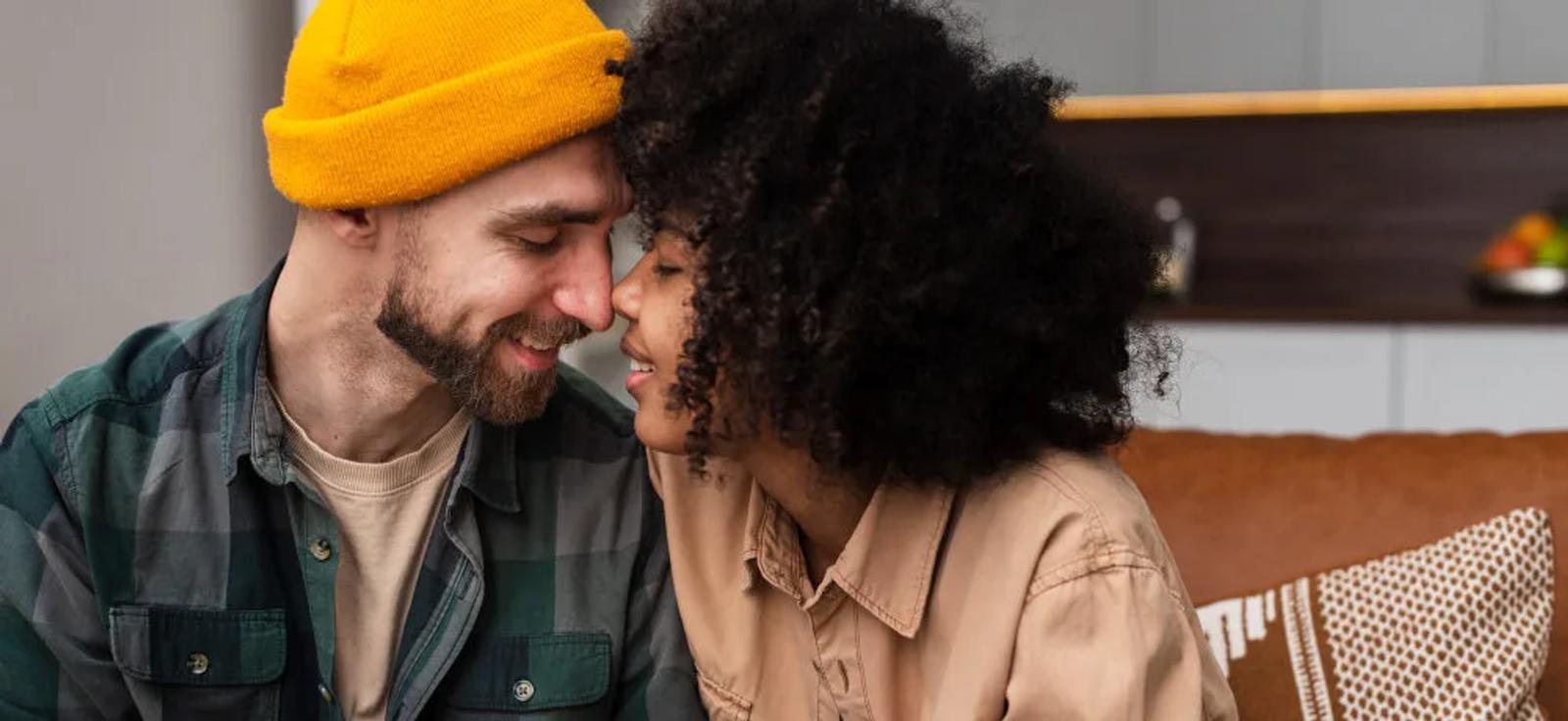 Deux mondes, un amour : l’impact des différences culturelles sur les relations amoureuses