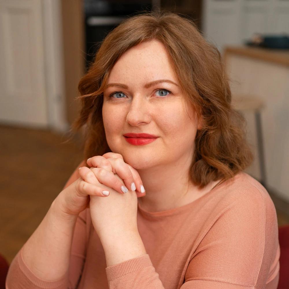 Julie L.