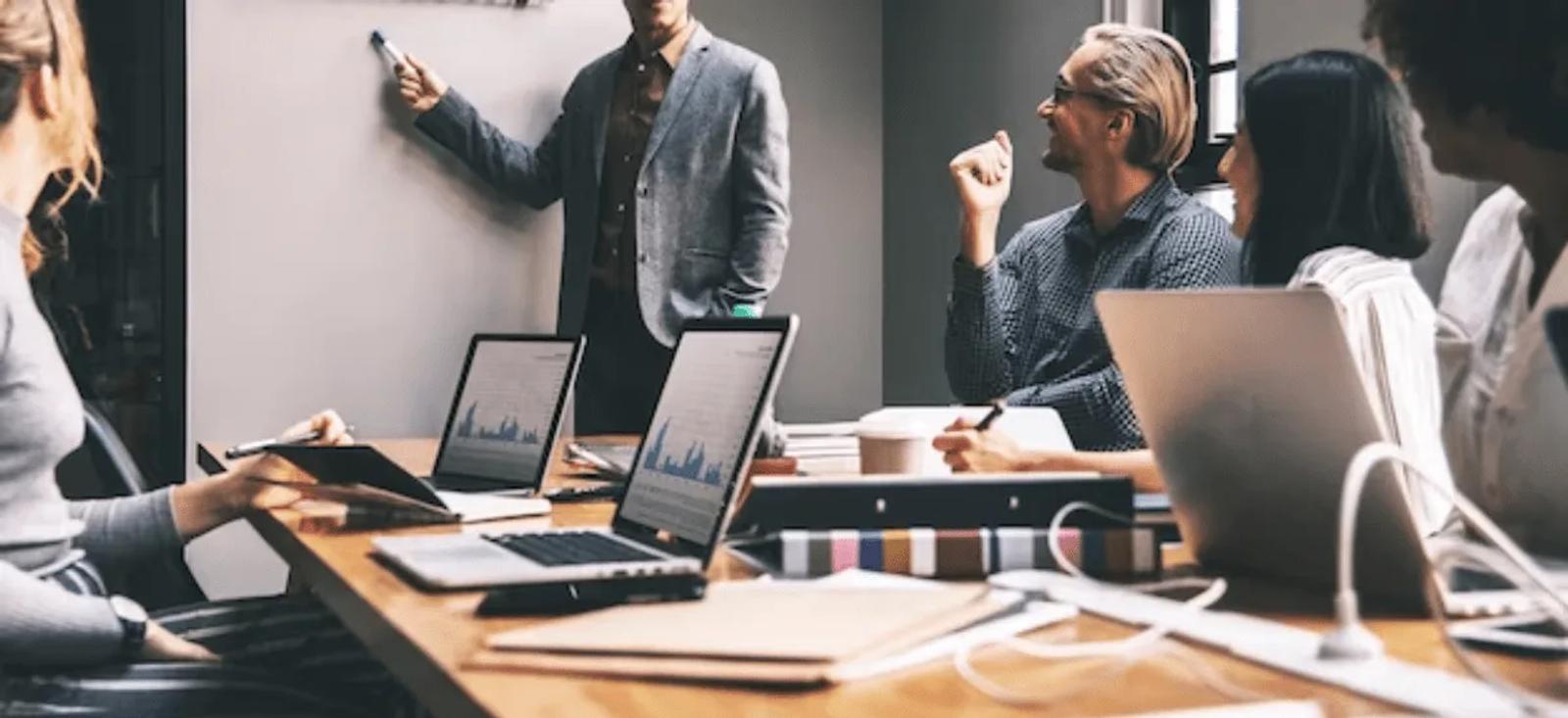 Le rôle essentiel de la direction stratégique dans la croissance de votre entreprise