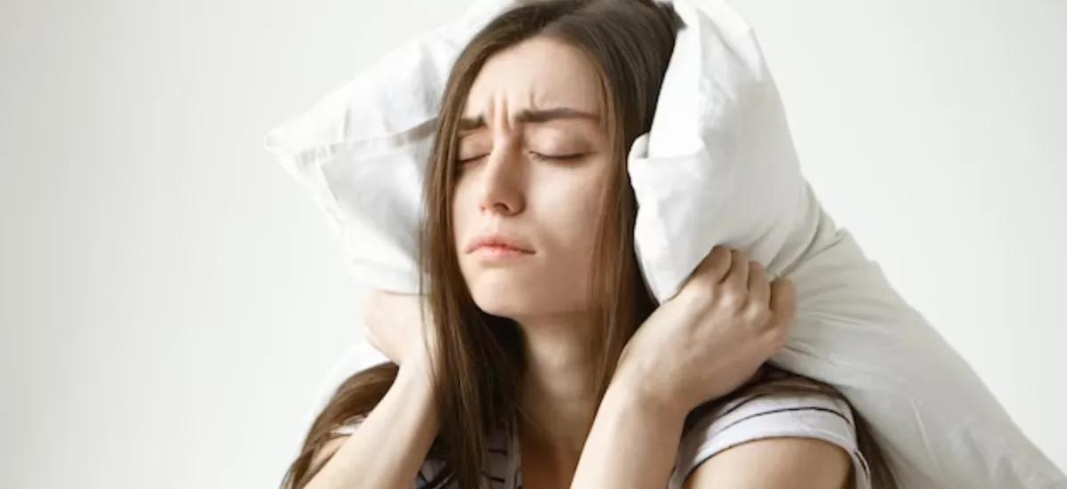Luttez contre l’anxiété pour améliorer votre sommeil : des conseils pratiques pour mieux dormir