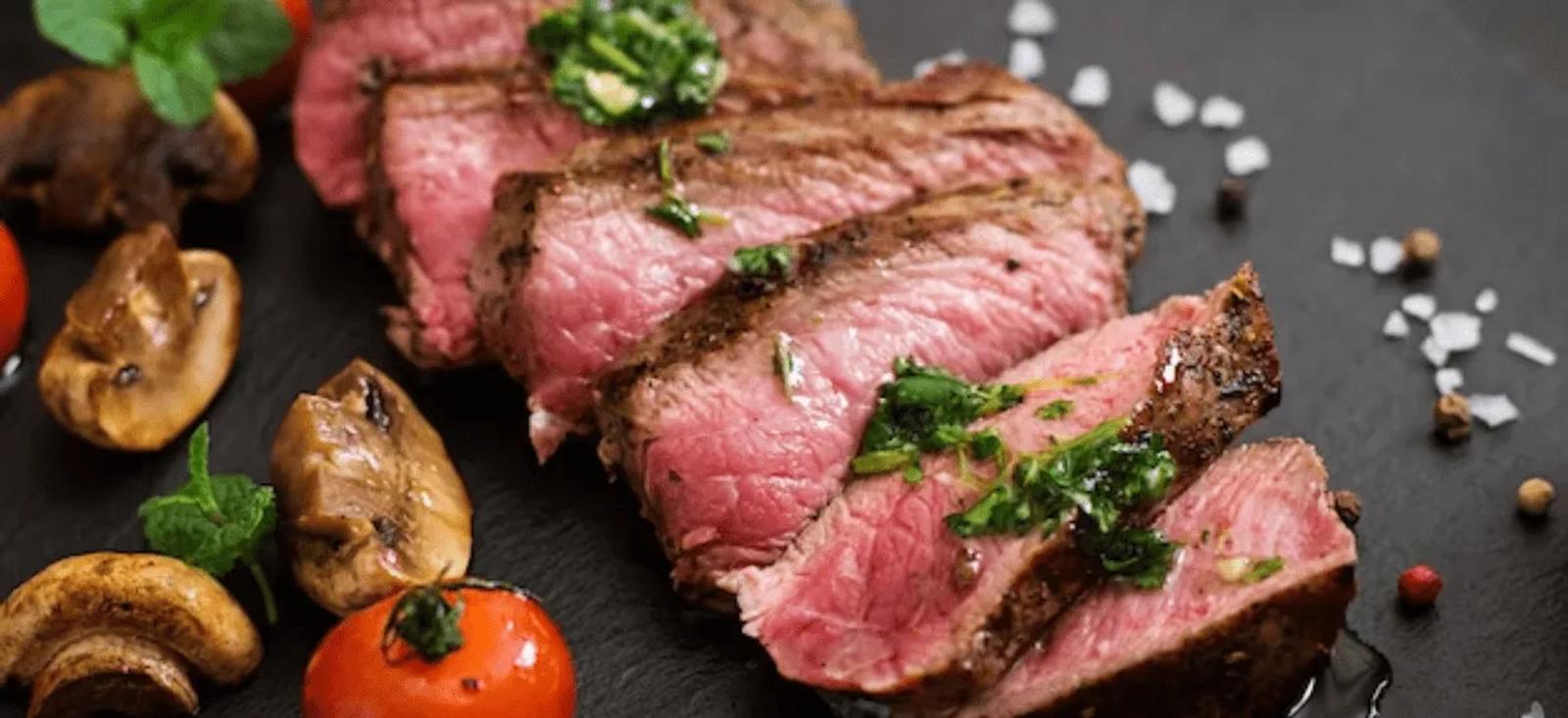 Filet de bœuf à la poêle : temps de cuisson et conseils pour un résultat parfait