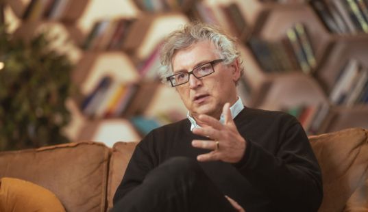 Michel Onfray : Comment ne plus être rabaissé par les autres et se construire une véritable estime de soi ?