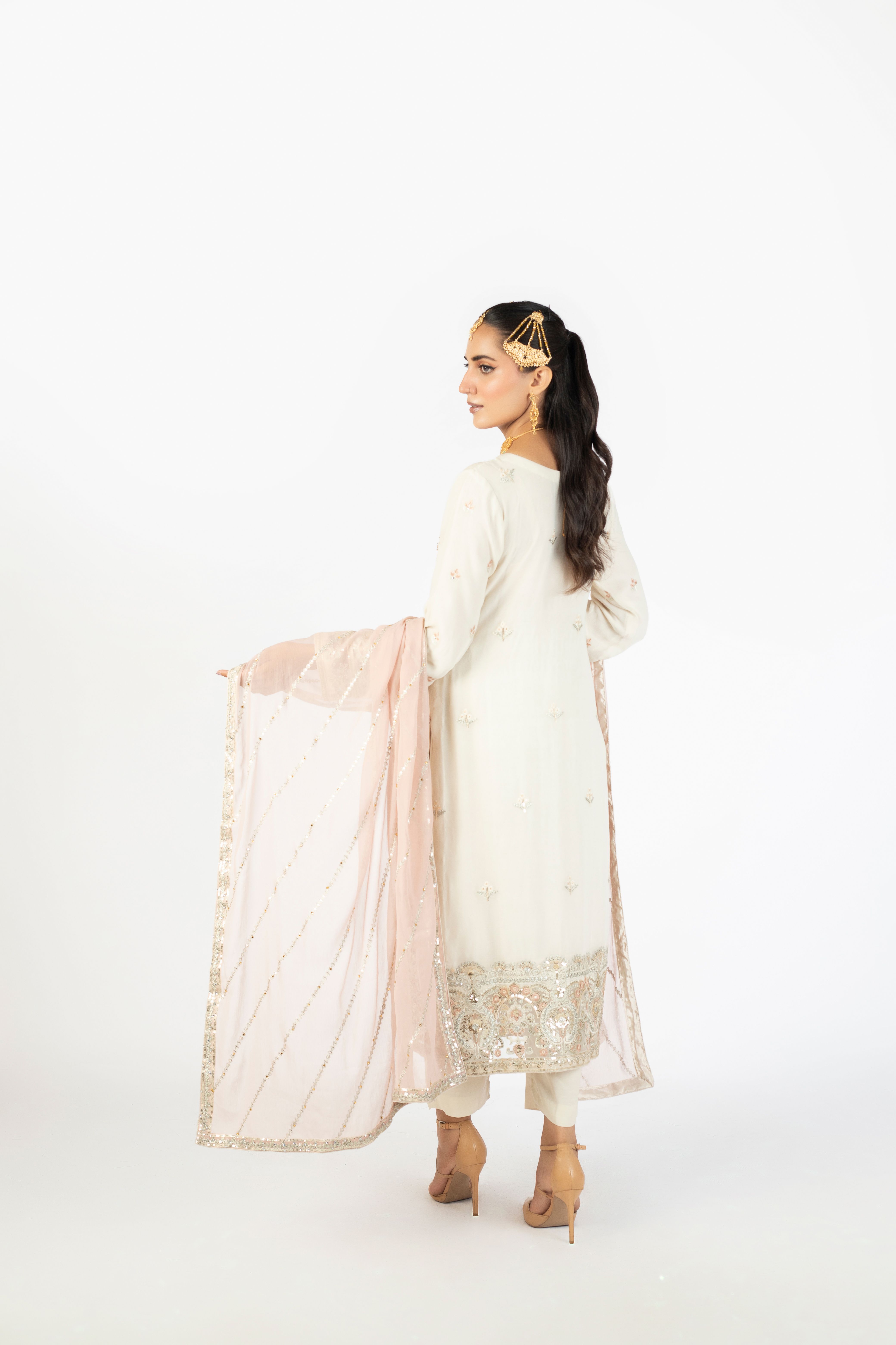 Ivory White Elegant Krinckle & Raw Silk - Image 1 thumbnail 5