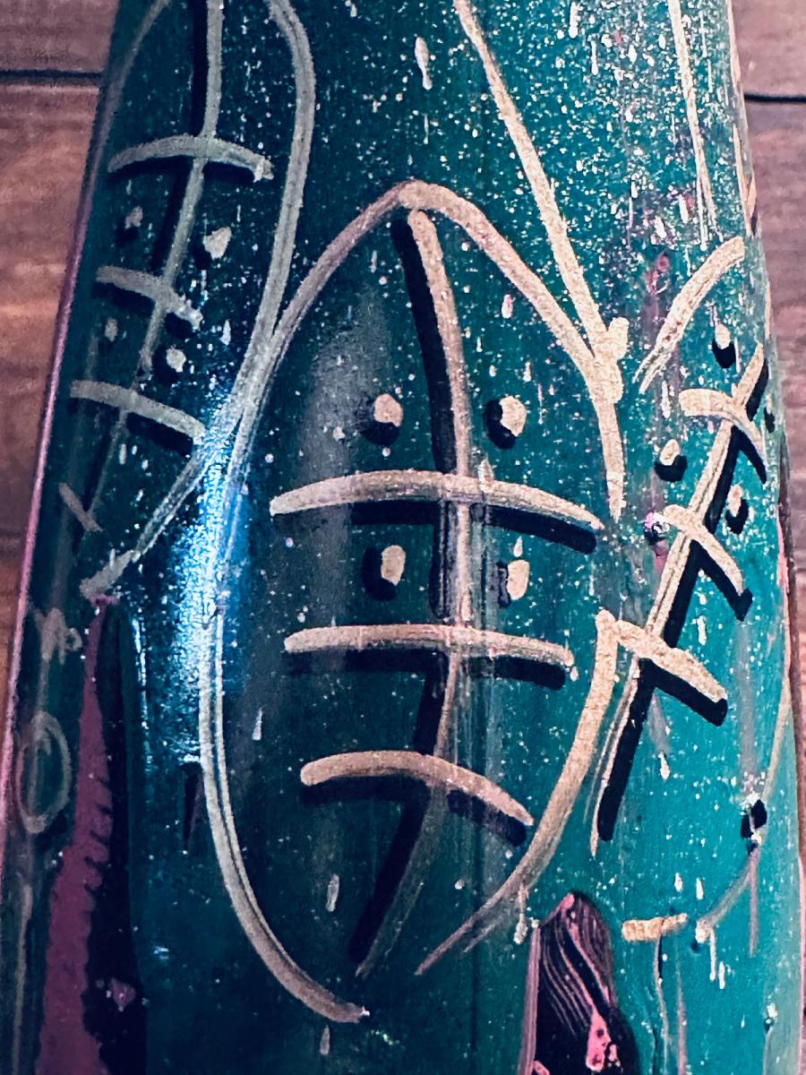 Dope Wine – Detail Art of the Bottle