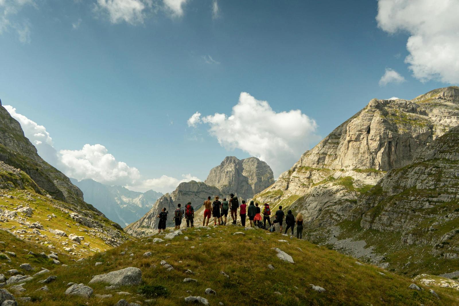 Montenegrin Language for Tourists: Basic Phrasebook