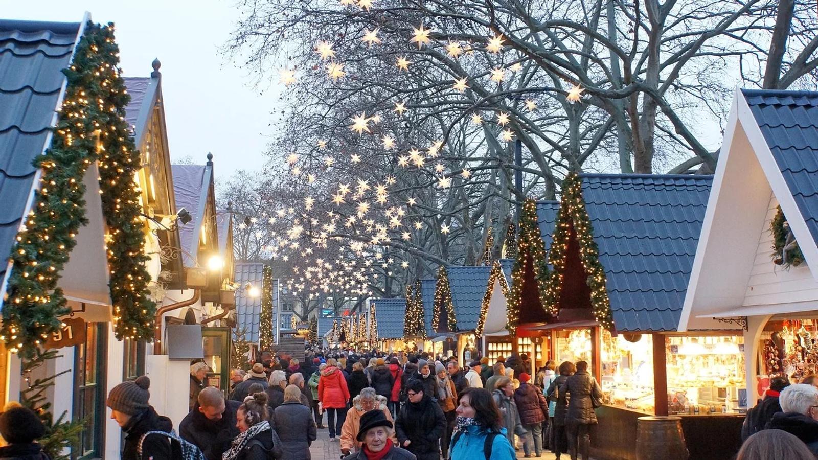 Christmas market, Lights, Stars image