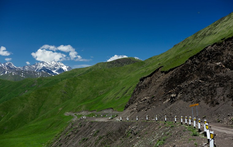 Georgia Road Trip 2026 – 4 Routes from Kazbegi to Svaneti