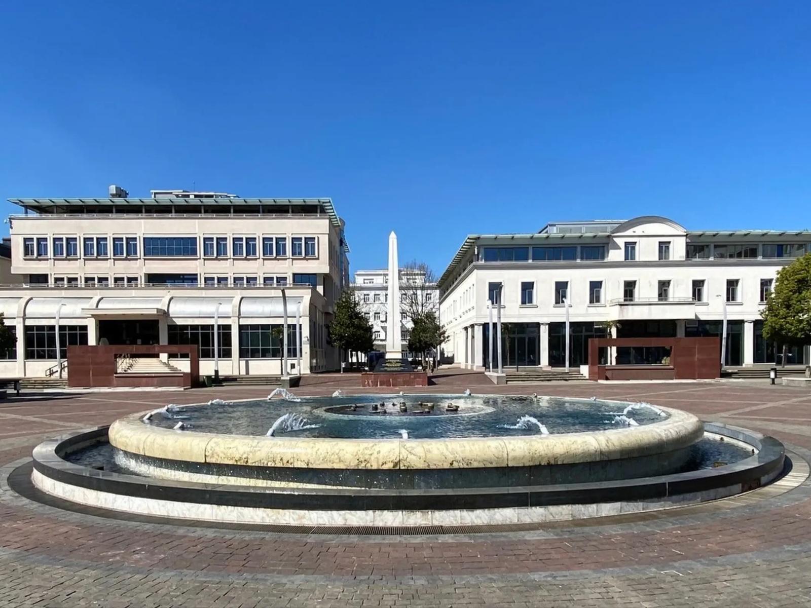 Independence Square (Trg Nezavisnosti)