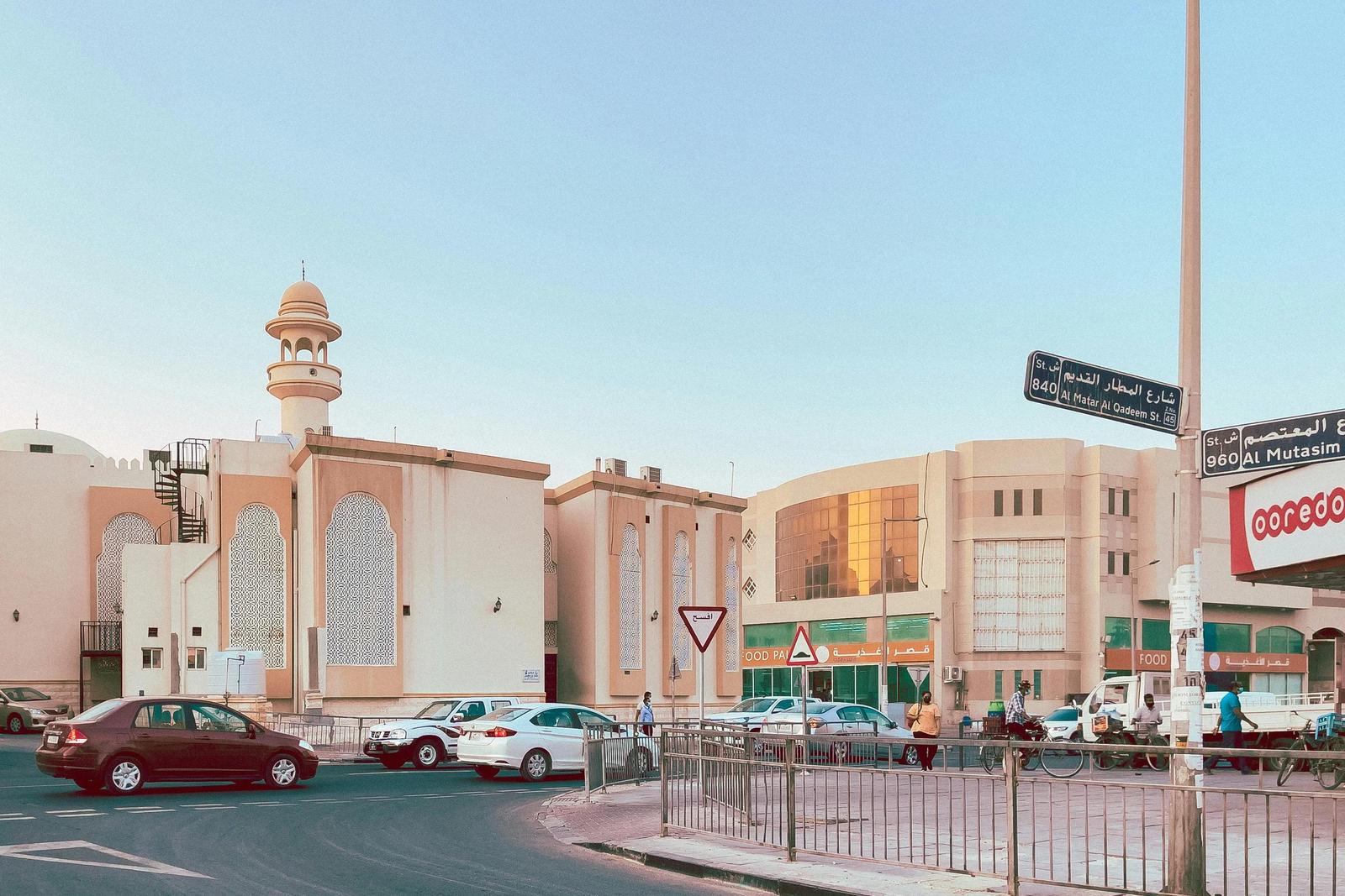 Food Delivery and Taxi Apps in Qatar: A Practical Guide for Tourists