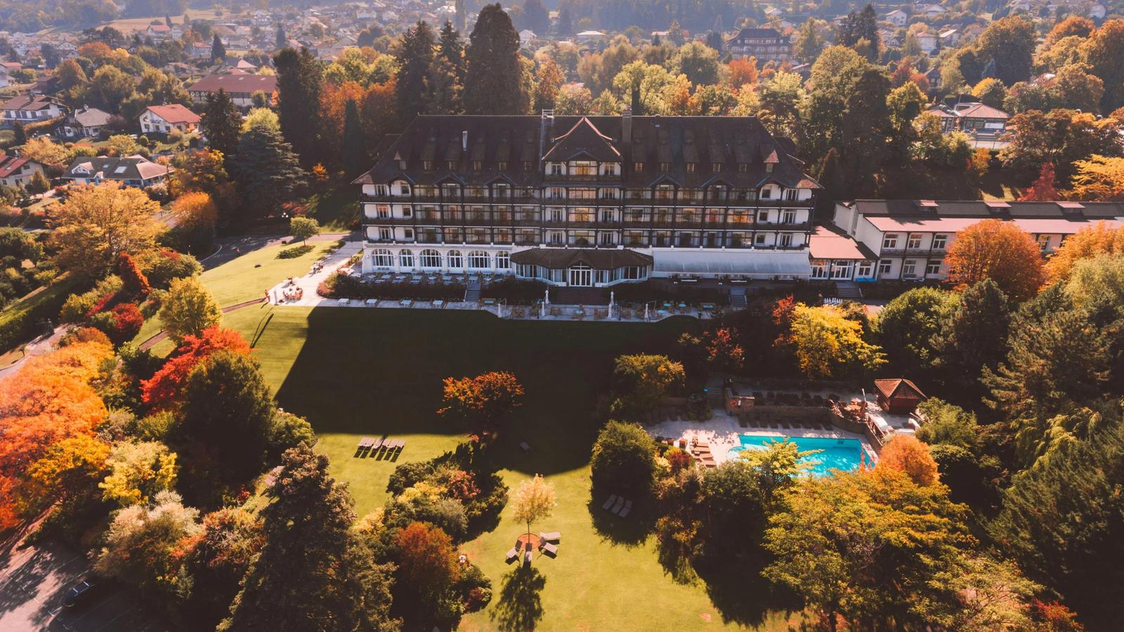 Воздушный выстрел здания