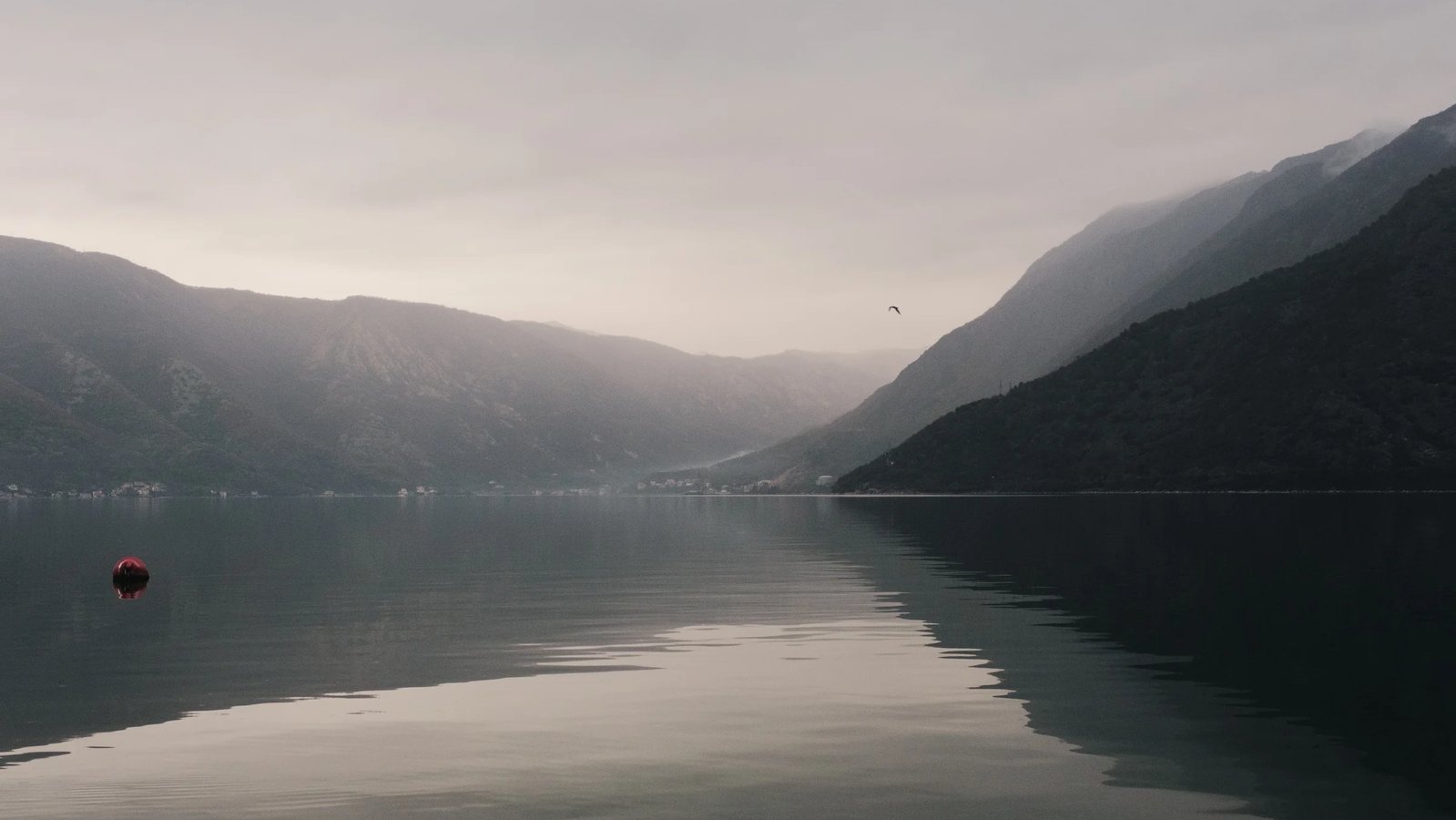 Черногория в марте: погода, цены, море и чем заняться