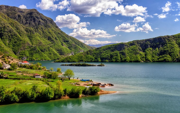 Albania in April: Weather, Prices, What to See