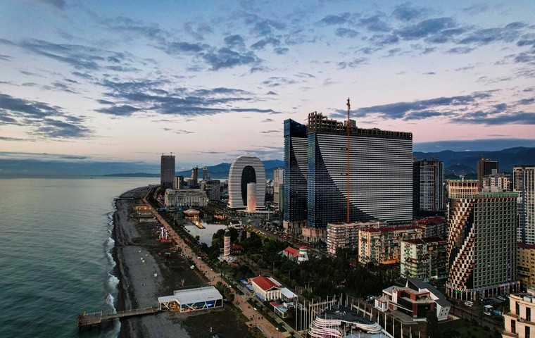 Best Beaches in Georgia – From Pebbly Batumi to Sandy Guria