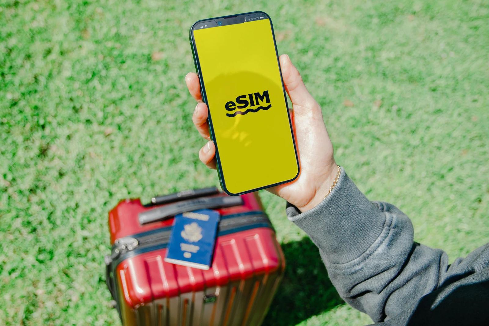 eSIM in Qatar: why you should use it in 2025