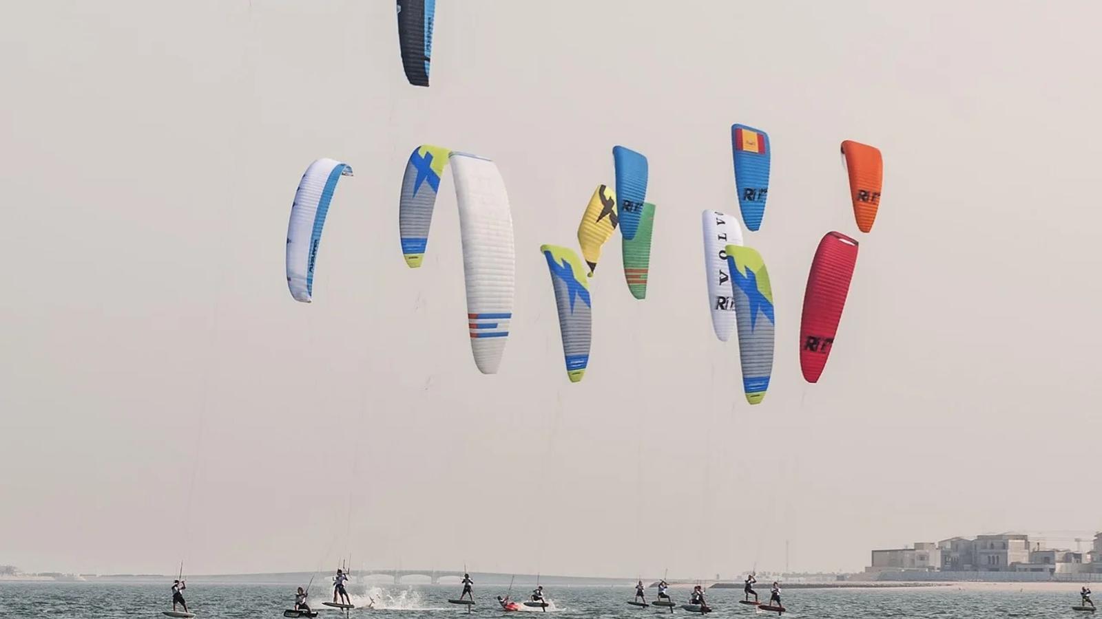 Kite boarding, Qatar, Pearl image