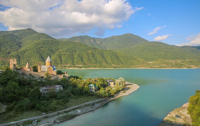 Кутаиси – что посмотреть и стоит ли ехать: гид по второму городу Грузии