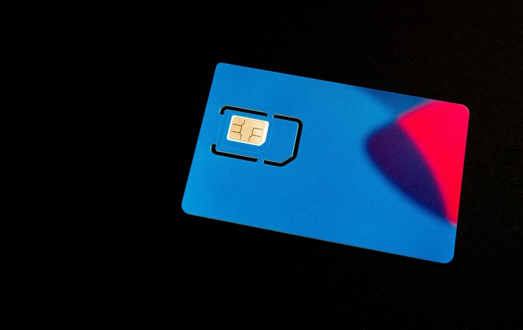 Where to Buy a SIM Card in Qatar: Airport, City Stores, and Online Options