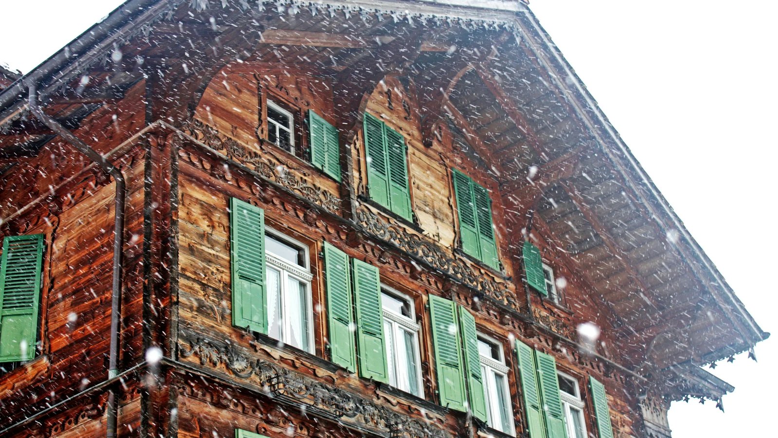 Лучшие шале в Швейцарии для аренды целиком: локации, форматы, цены